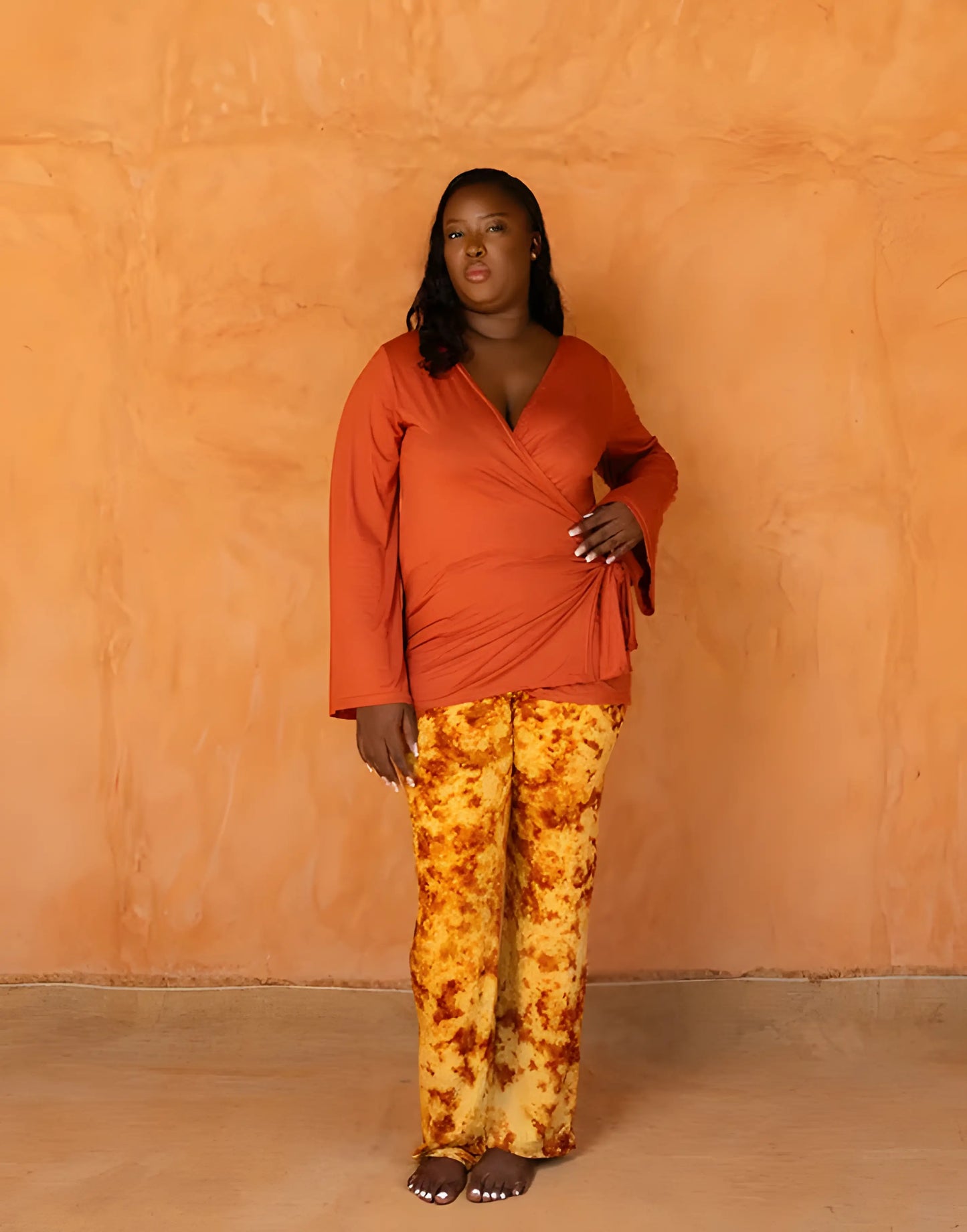 KORA SET ORANGE - Ensemble pantalon et haut cache-cœur