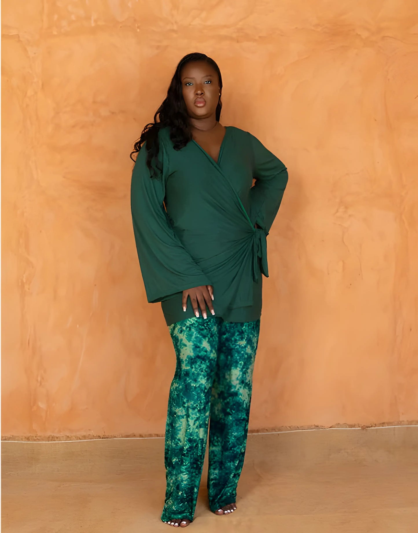 KORA SET VERT - Ensemble pantalon et haut cache-cœur